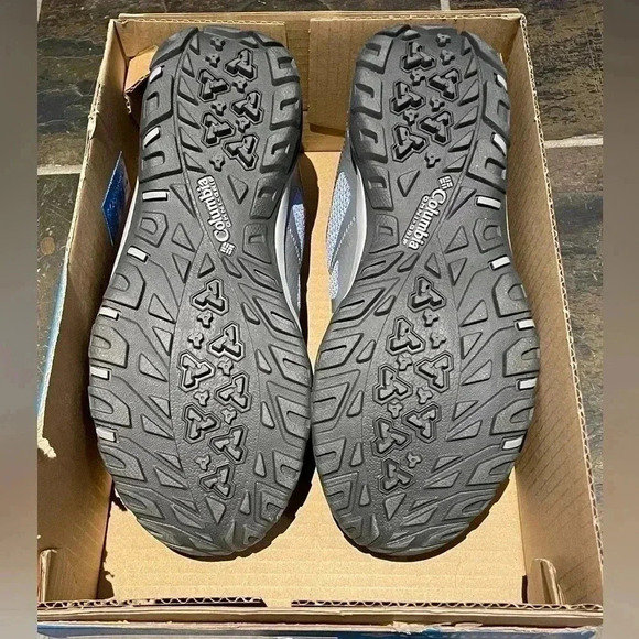 Columbia Women's Grove Heights Low Out Dry Trail  Shoe sz 8.5 - Picture 4 of 6
